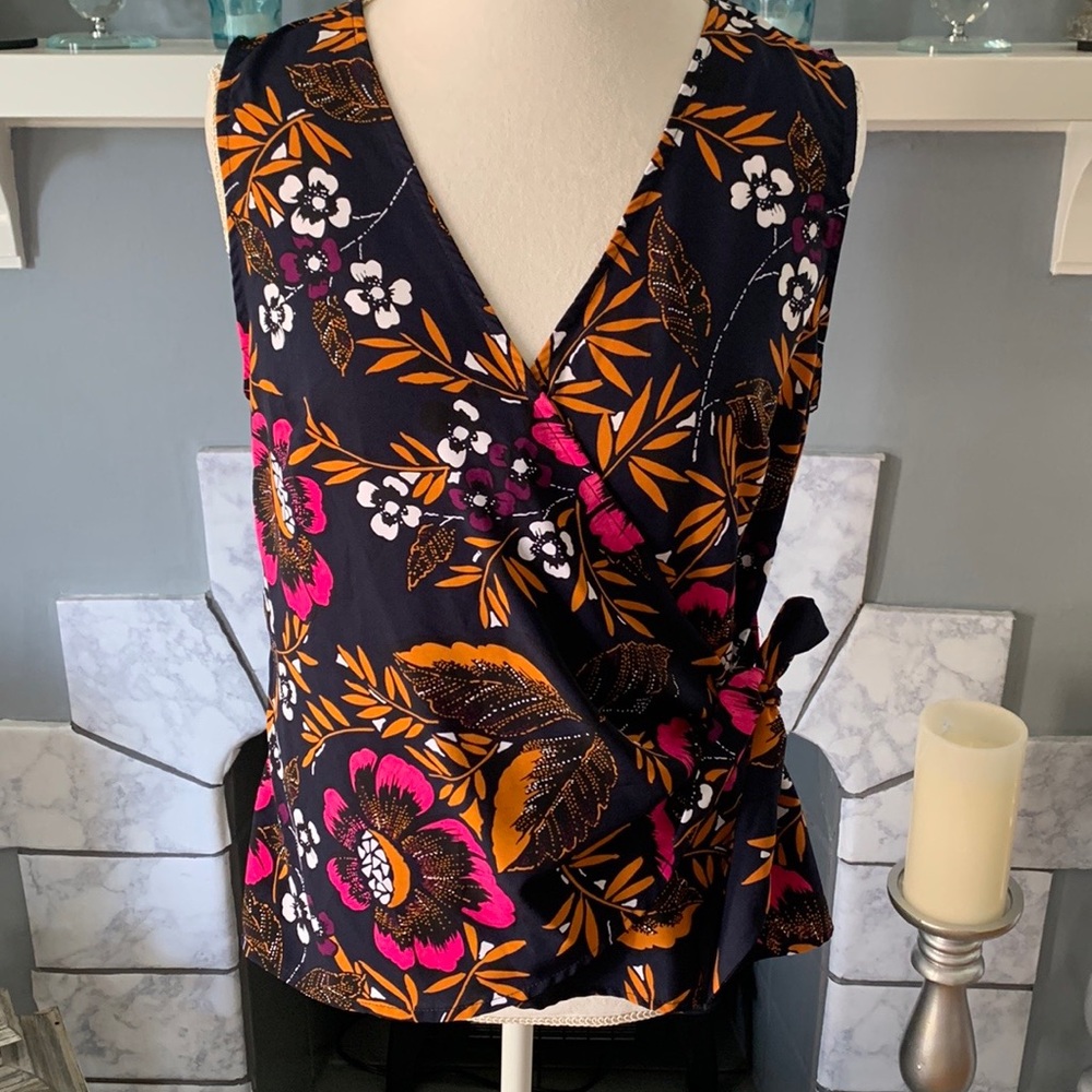 a n a Wrap Top